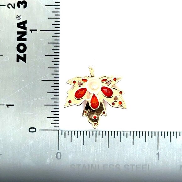 Maple Brown Stud Earrings - Picture 4 of 5